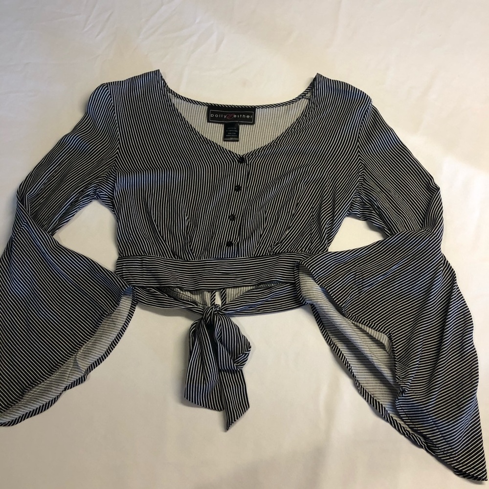 flared, mid-length sleeve crop top